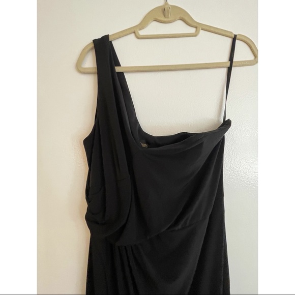 Laundry by Shelli Segal - Black Gown size 12 - Picture 4 of 9